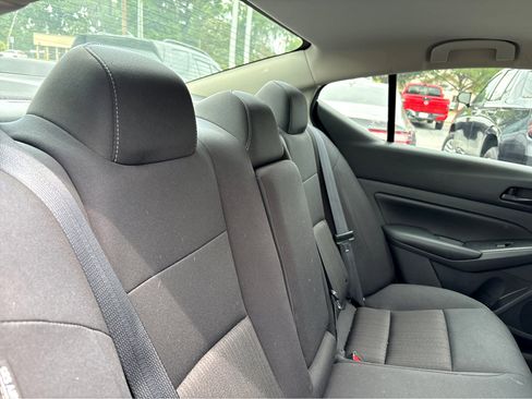 Used 2023 Nissan Altima 2.5 S FWD image 11
