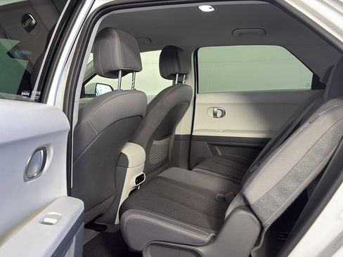 Used 2024 Hyundai Ioniq 5 SE image 19