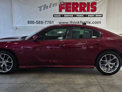 Used 2019 Dodge Charger R/T w/ Plus Group image 2