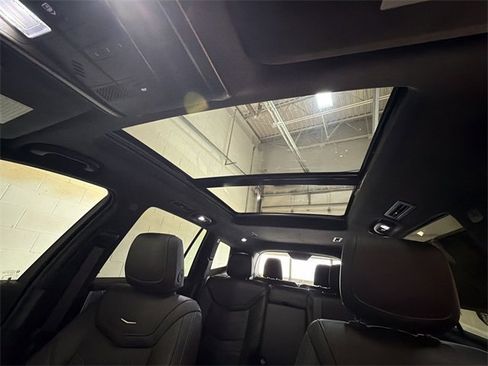 Certified 2025 Cadillac XT6 Premium Luxury w/ Platinum Package image 23