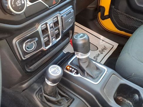 Used 2021 Jeep Wrangler Unlimited Sport image 19