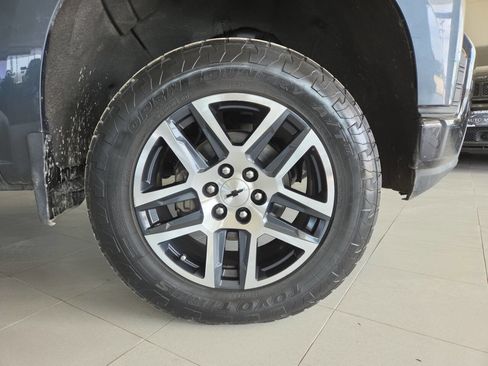 Used 2019 Chevrolet Silverado 1500 LT Trail Boss AWD/4WD image 10