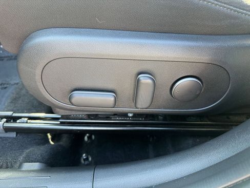 Used 2025 Hyundai Kona SEL image 23