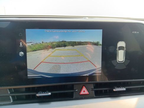 Used 2023 Kia Sportage EX FWD image 25
