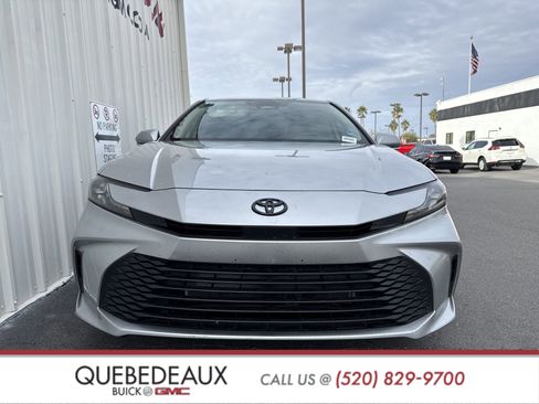 Used 2025 Toyota Camry LE image 6