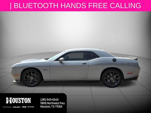 Used 2022 Dodge Challenger R/T w/ Blacktop Package RWD image 8