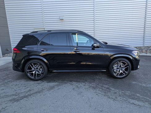 New 2026 Mercedes-Benz GLE 53 AMG 4MATIC image 2