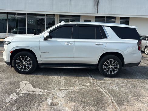 Used 2021 Chevrolet Tahoe LT w/ LT Signature Plus Package RWD image 4
