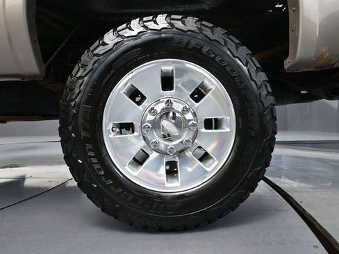Used 2005 Ford F350 Lariat AWD/4WD image 11