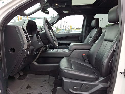 Certified 2020 Ford Expedition XLT w/ Equipment Group 202A AWD/4WD image 13