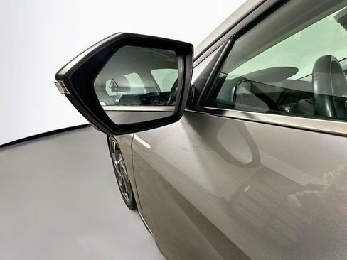 Used 2024 Hyundai Elantra Limited FWD image 38