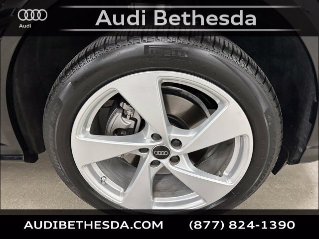 Certified 2025 Audi Q5 Premium Plus AWD/4WD image 9