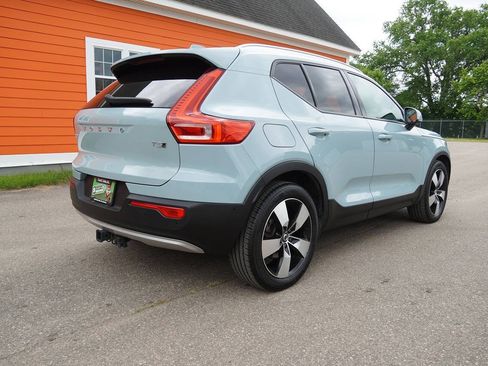 Used 2019 Volvo XC40 T5 Momentum AWD/4WD image 6