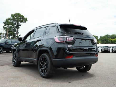 New 2026 Jeep Compass Latitude AWD/4WD image 8