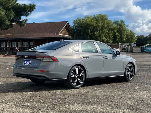 Used 2024 Honda Accord Sport image 5