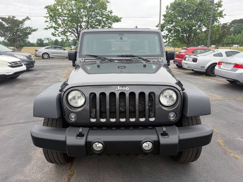 Used 2014 Jeep Wrangler Unlimited Sport w/ Quick Order Package 24S AWD/4WD image 2