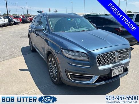 Used 2019 Lincoln Nautilus Reserve FWD image 2