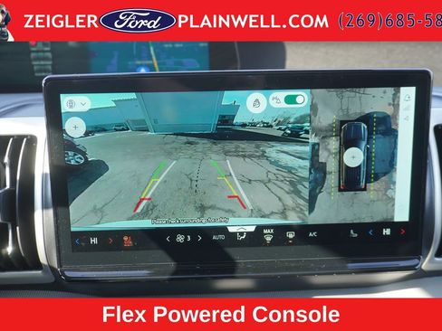 Used 2025 Ford Expedition Active AWD/4WD image 25