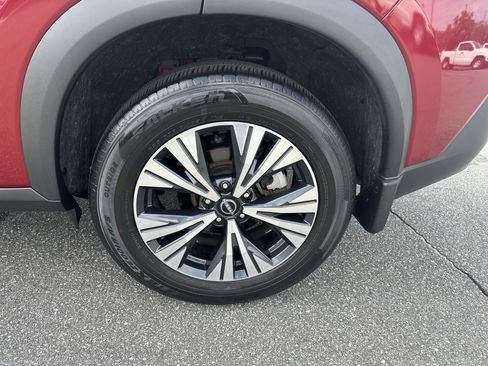 Certified 2023 Nissan Rogue SV w/ SV Premium B Package FWD image 10