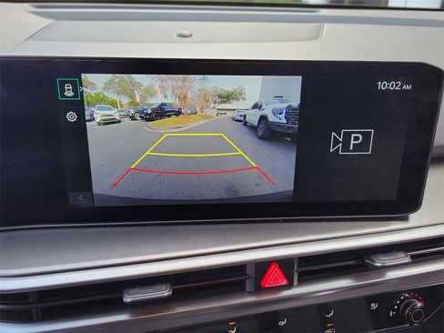 Used 2025 Kia Sorento LX image 34