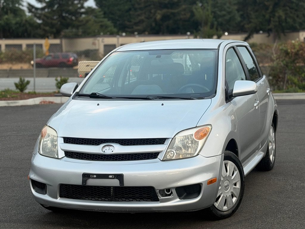 Used 2006 Scion xA FWD image 1