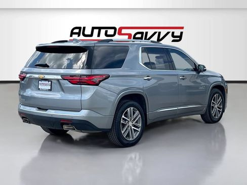 Used 2023 Chevrolet Traverse High Country FWD image 7
