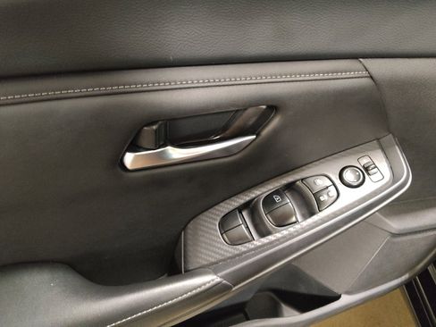 Used 2024 Nissan Sentra SV image 27