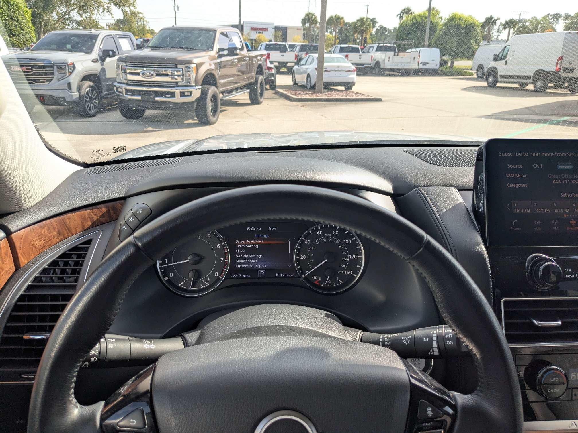 Used 2024 Nissan Armada SL w/ Captain's Chairs Package RWD image 32