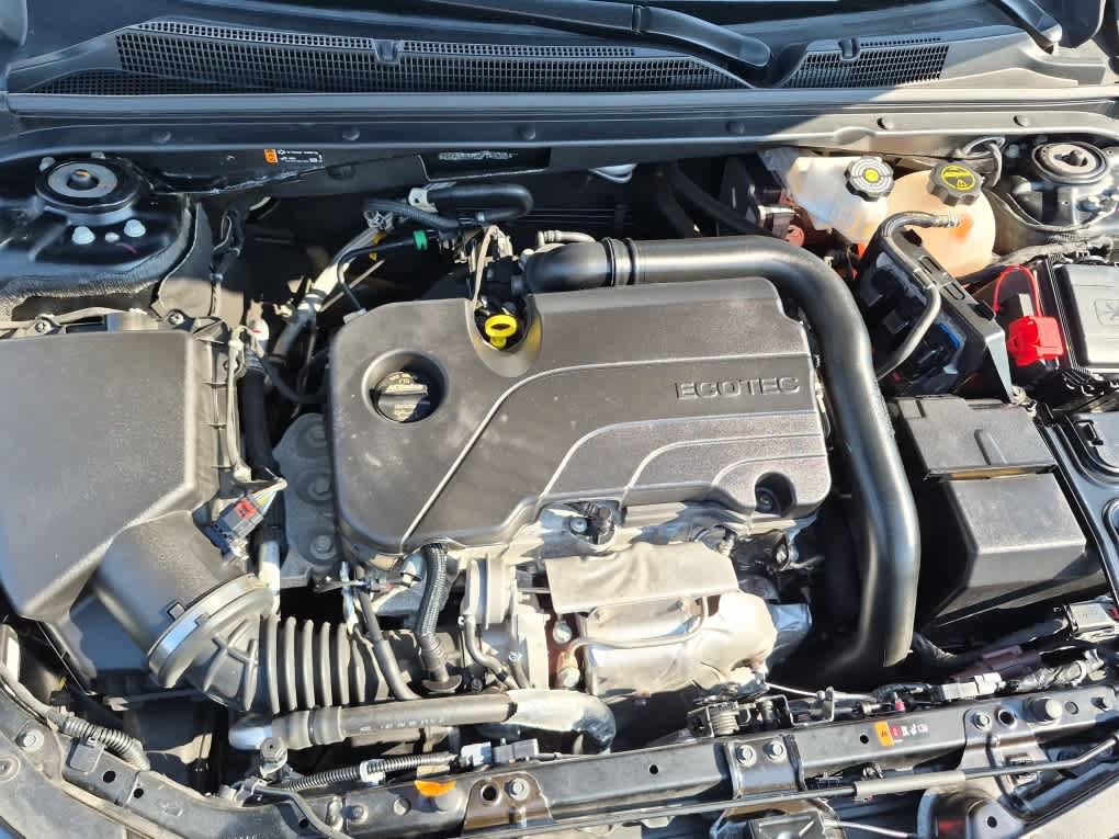 Used 2025 Chevrolet Malibu LT FWD image 19