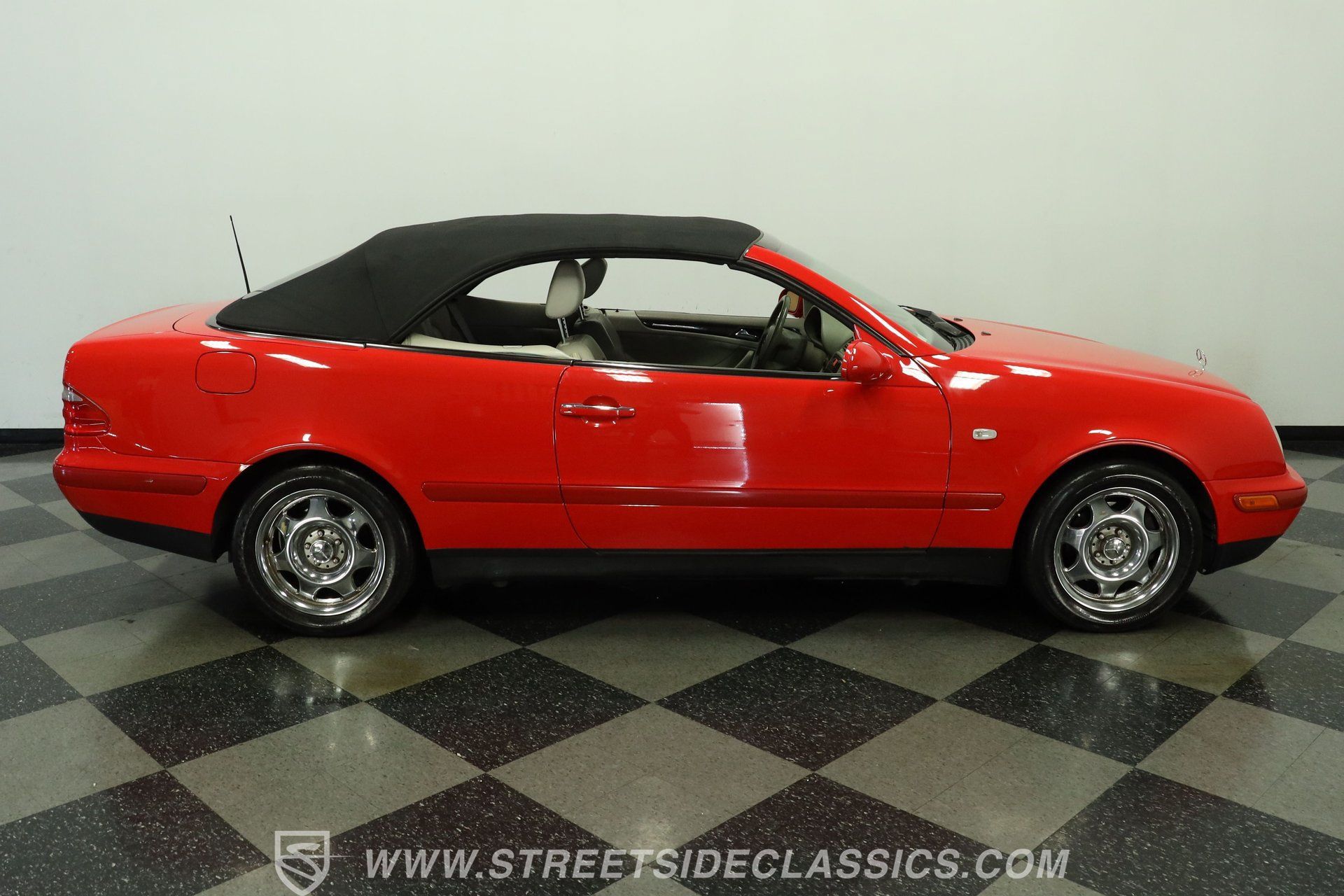 Used 1999 Mercedes-Benz CLK 320 Cabriolet image 13