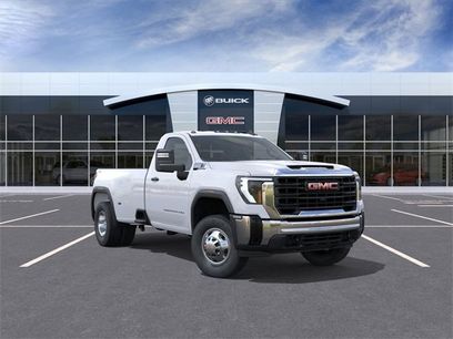 New 2026 GMC Sierra 3500 Pro w/ Convenience Package