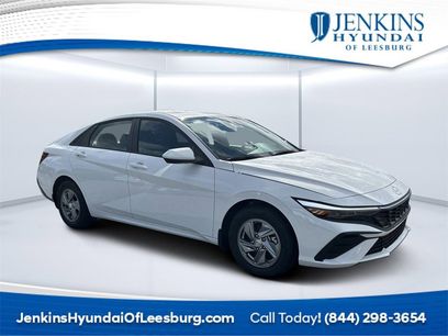 New 2025 Hyundai Elantra SE
