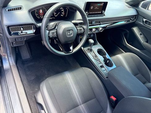 Used 2025 Honda Civic Sport image 9