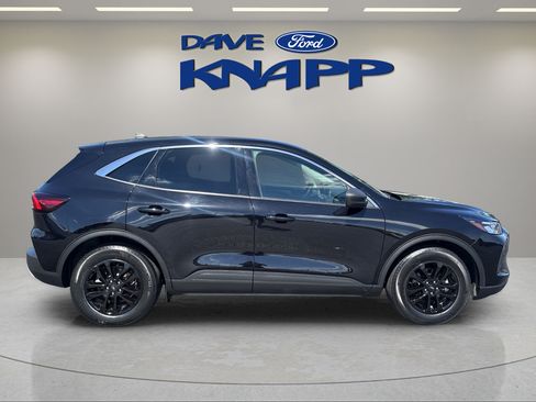 Used 2023 Ford Escape Active w/ Cold Weather Package FWD image 6