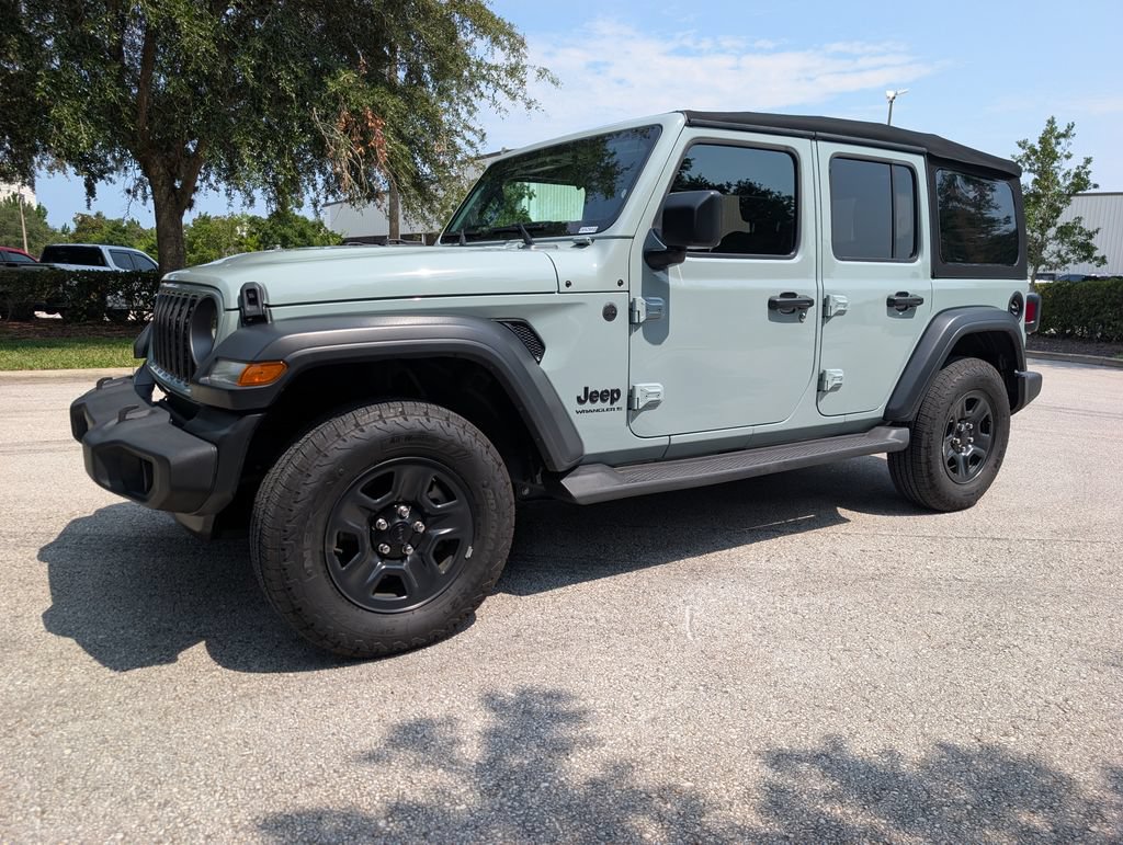 Used 2024 Jeep Wrangler Unlimited Sport AWD/4WD image 3