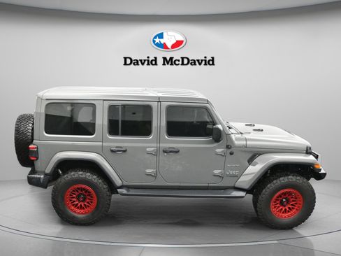 Used 2020 Jeep Wrangler Unlimited Sahara AWD/4WD image 40
