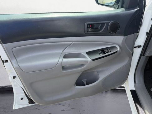 Used 2014 Toyota Tacoma 2WD Access Cab w/ Convenience Package image 14