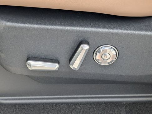 New 2026 Lincoln Navigator Black Label AWD/4WD image 15