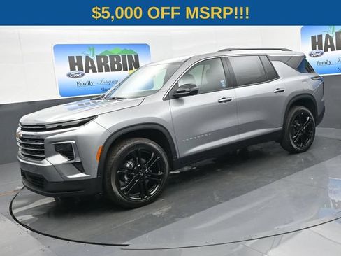 New 2026 Chevrolet Traverse LT w/ Enhanced Driving Package FWD image 1