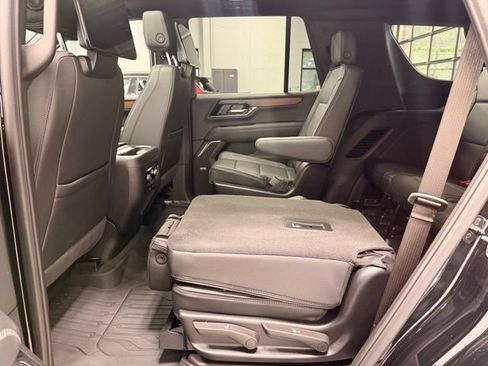 Used 2025 GMC Yukon Denali w/ Denali Reserve Package AWD/4WD image 25