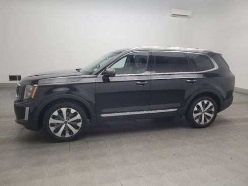 Used 2022 Kia Telluride EX w/ EX Premium Package FWD image 2
