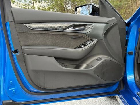 New 2026 Cadillac CT5 V w/ LPO, ONYX Package image 16