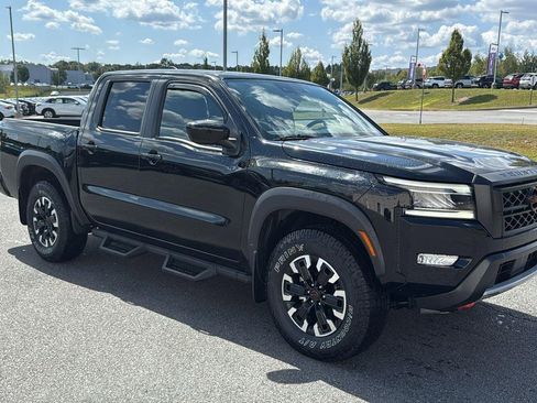 Used 2023 Nissan Frontier PRO-4X w/ Tow Package image 2