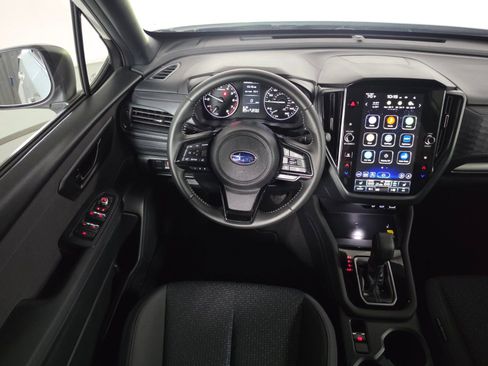 Certified 2025 Subaru Forester Premium AWD/4WD image 31
