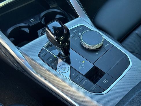 Used 2022 BMW 430i xDrive Coupe w/ M Sport Package image 7