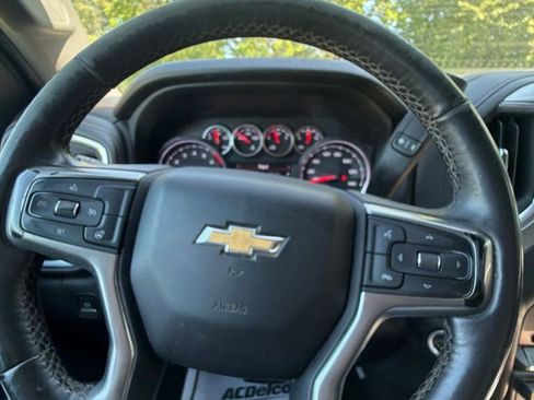 Used 2022 Chevrolet Silverado 2500 LT w/ Convenience Package AWD/4WD image 13