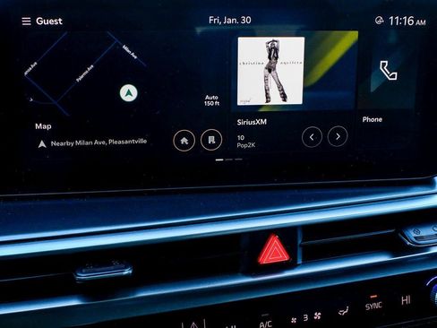 Used 2024 Kia Sorento S image 19