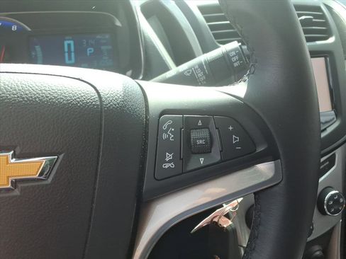 Used 2016 Chevrolet Trax LT w/ LT Convenience Package image 16