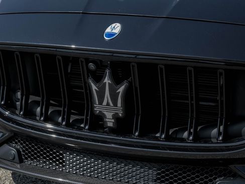 Used 2022 Maserati Quattroporte Trofeo RWD image 55