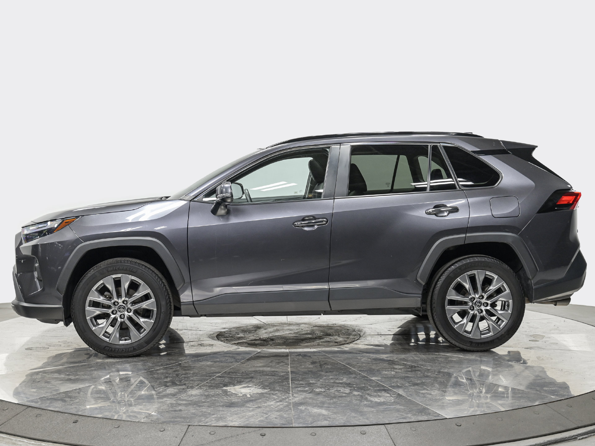 Used 2024 Toyota RAV4 Limited w/ Advanced Technology Package AWD/4WD image 2